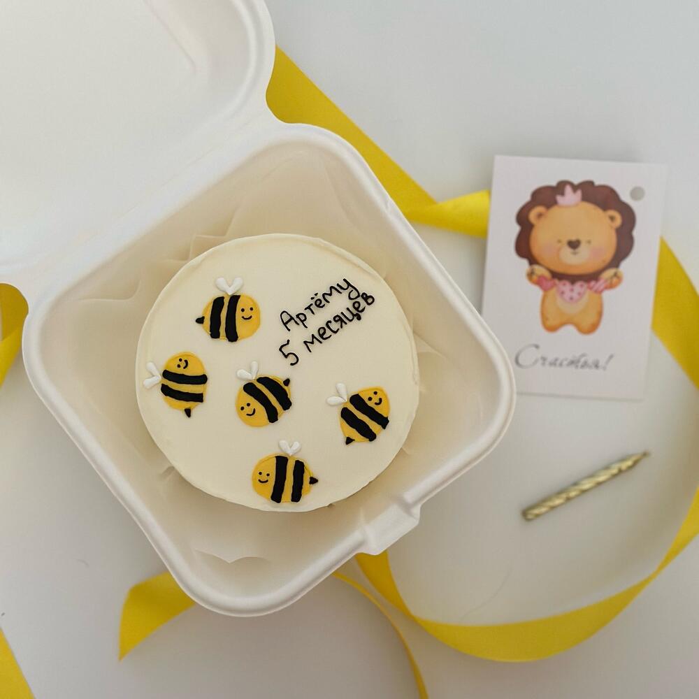 Бенто торт с пчелами малышу на каждый месяц