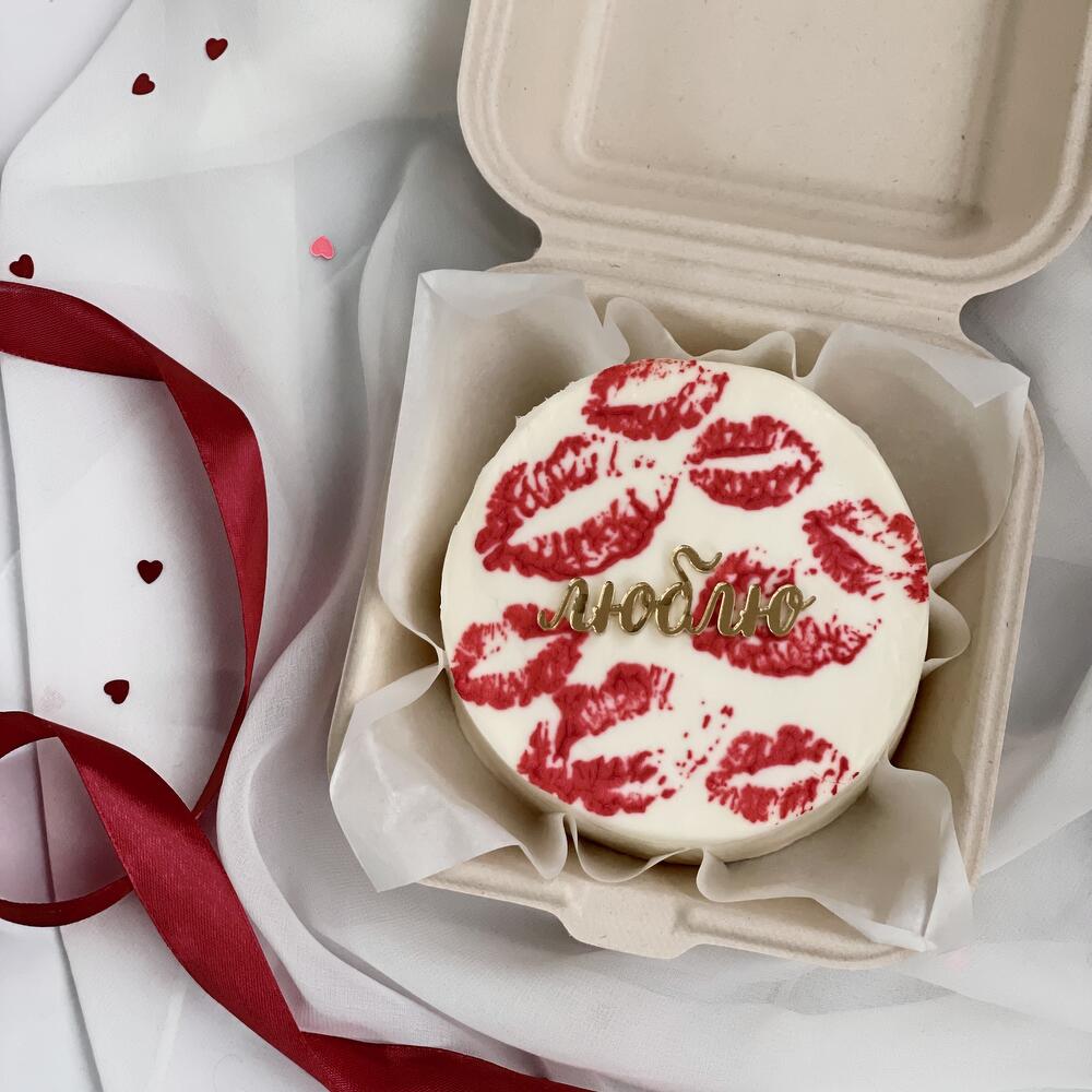 Бенто-торт с поцелуями для девушки , парня , мужа , жены