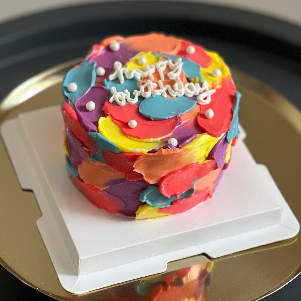 Бенто торт с разноцветными мазками