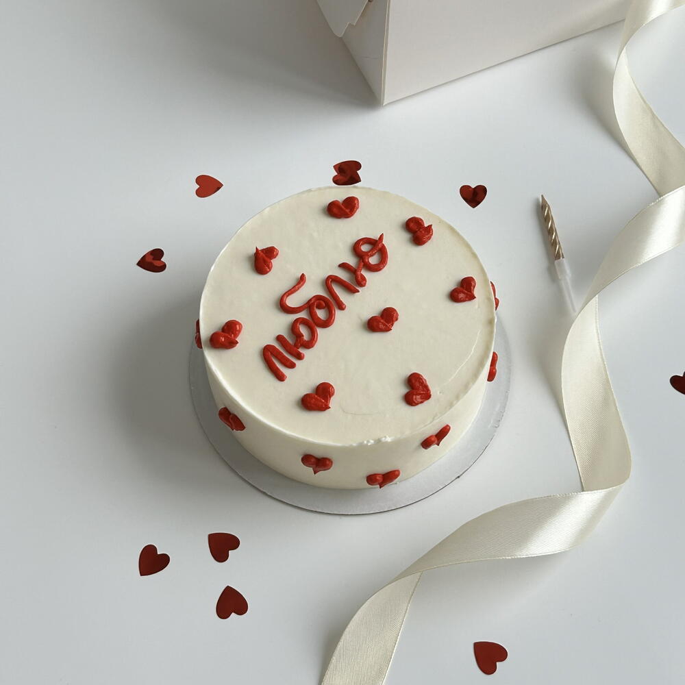 Бенто-торт с сердечками в подарок девушке, парню