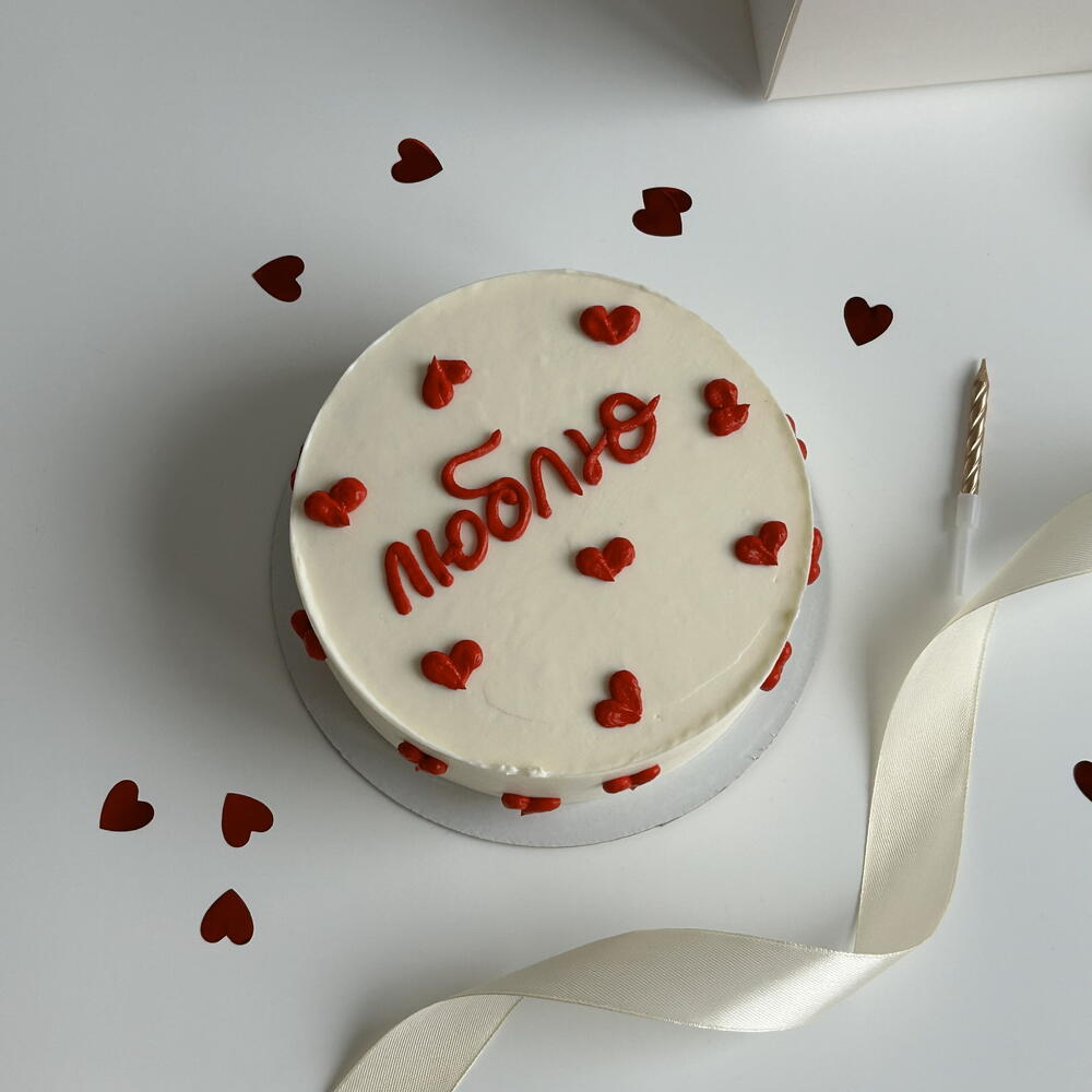 Бенто-торт с сердечками в подарок девушке, парню