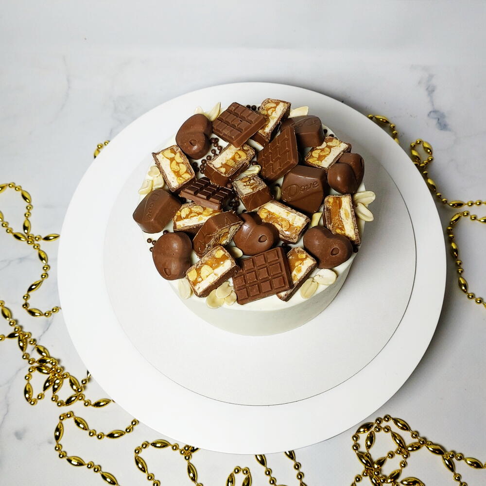 Бенто торт с шоколадным декором