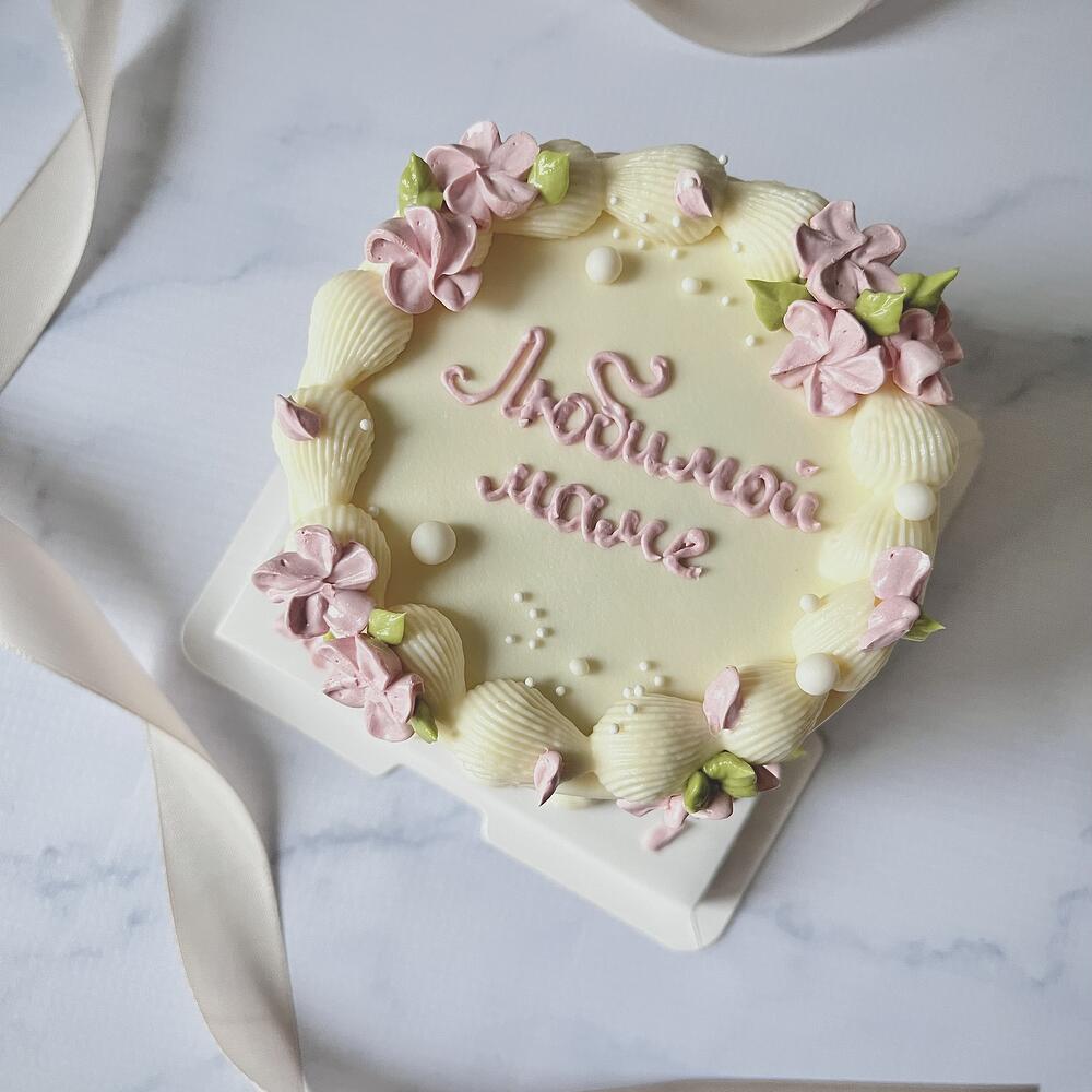 Бенто торт с цветочками день мамы