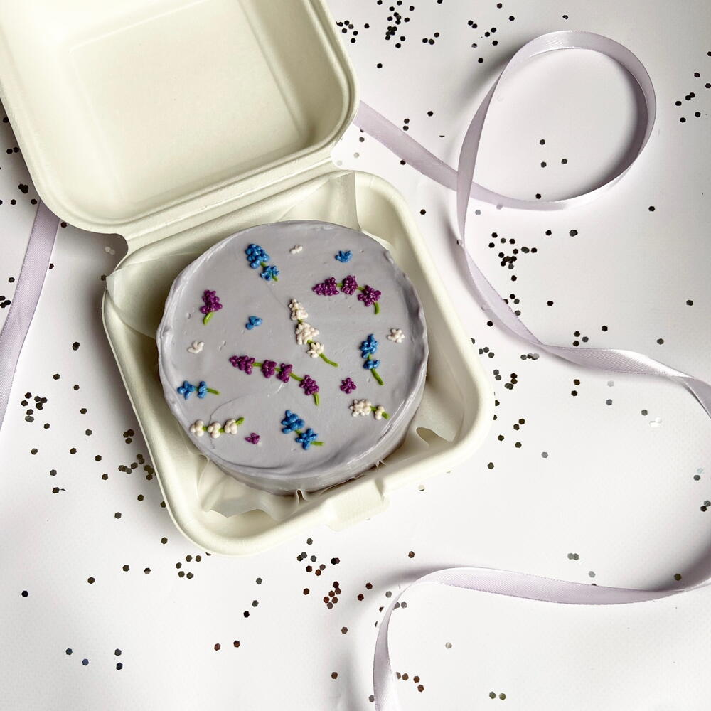 Бенто-торт с цветочным декором