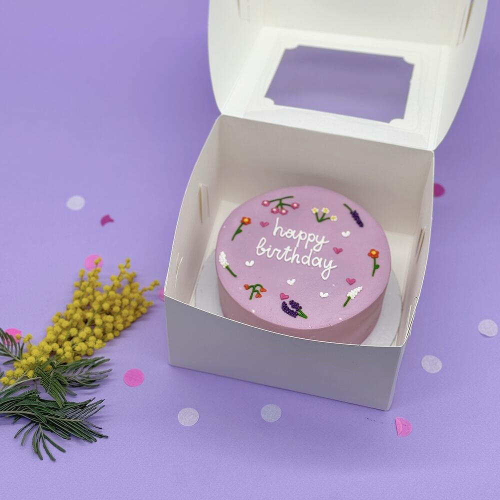 Бенто торт с веточками и цветочками в подарок на День рождения летом