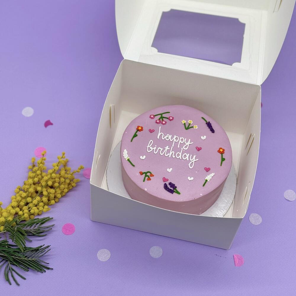 Бенто торт с веточками и цветочками в подарок на День рождения летом