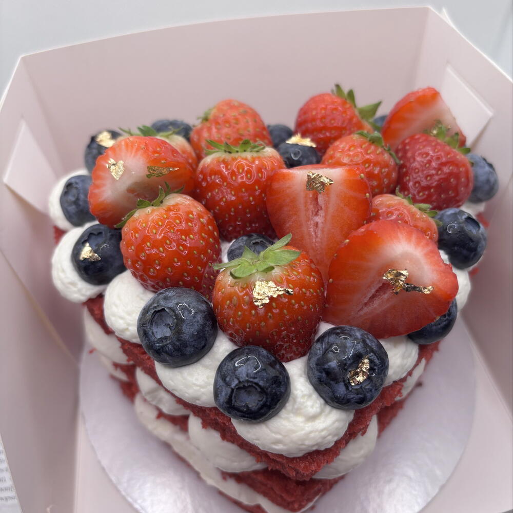 Бенто торт сердце красный бархат