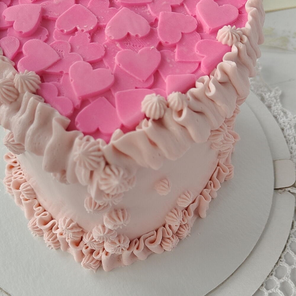 Бенто торт СЕРДЦЕ Любовь розовое (красный бархат) на 14 февраля