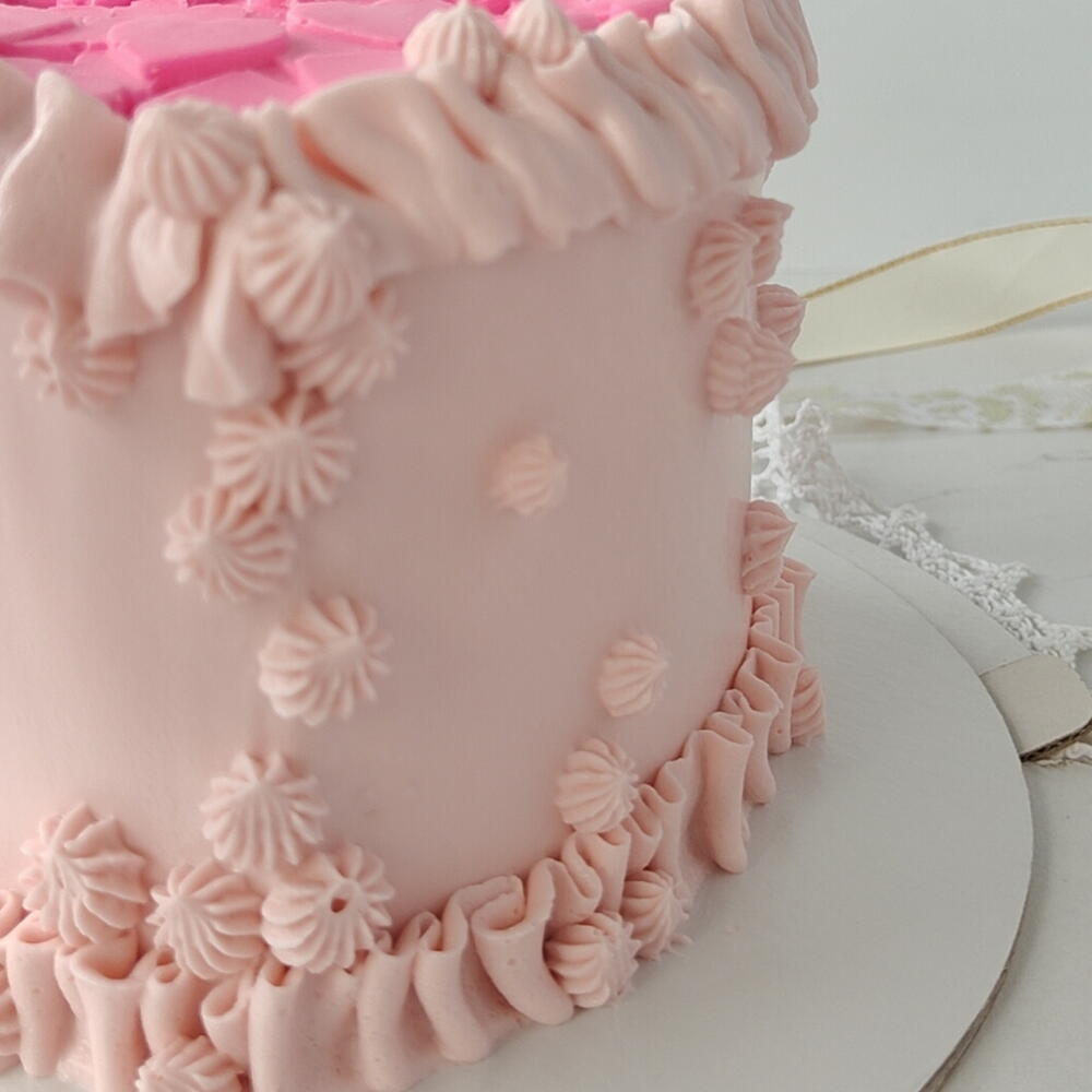 Бенто торт СЕРДЦЕ Любовь розовое (красный бархат) на 14 февраля