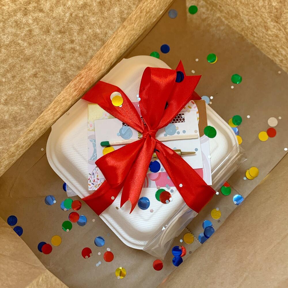 Бенто торт Серкан Болат «Я бы постучал в твою дверь»