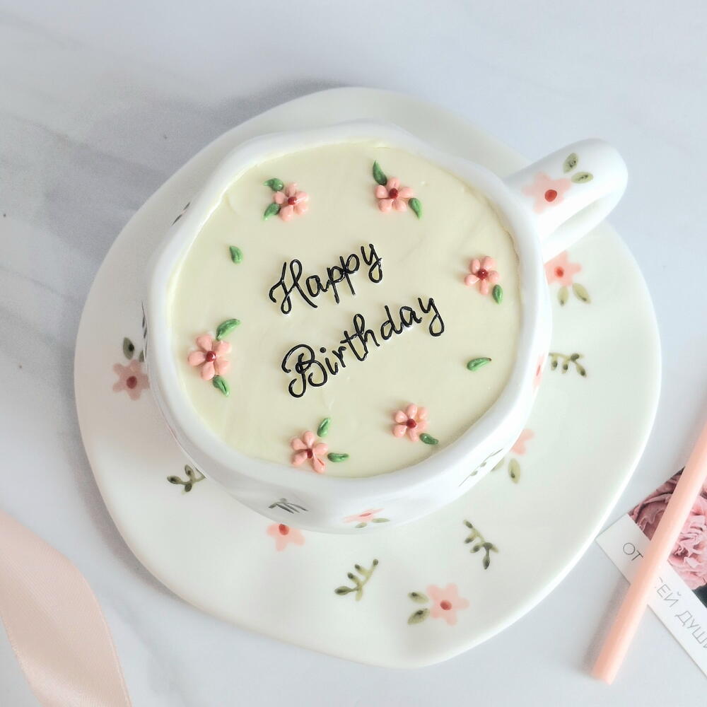 Бенто торт в кружке на день рождения с цветочками в подарок