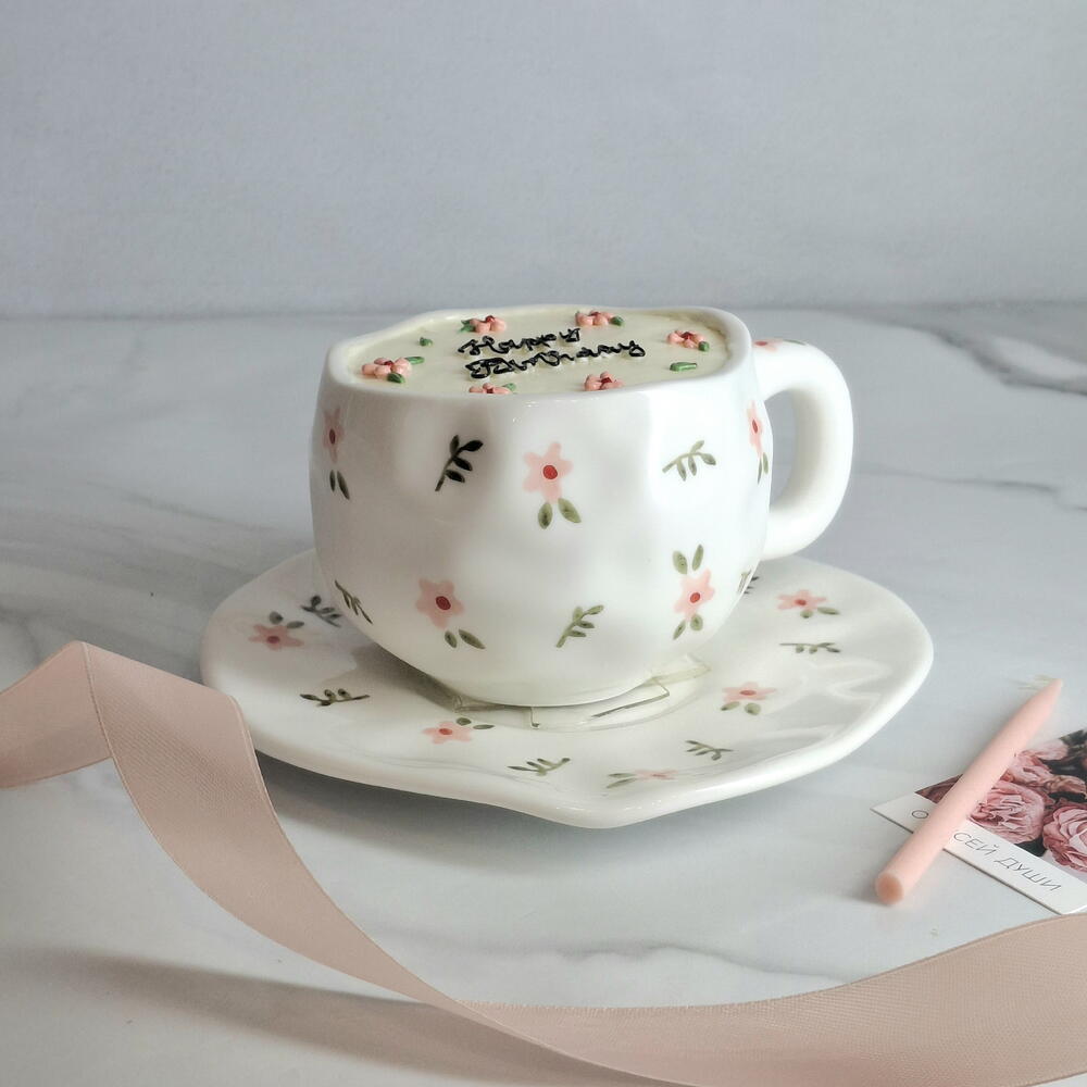 Бенто торт в кружке на день рождения с цветочками в подарок