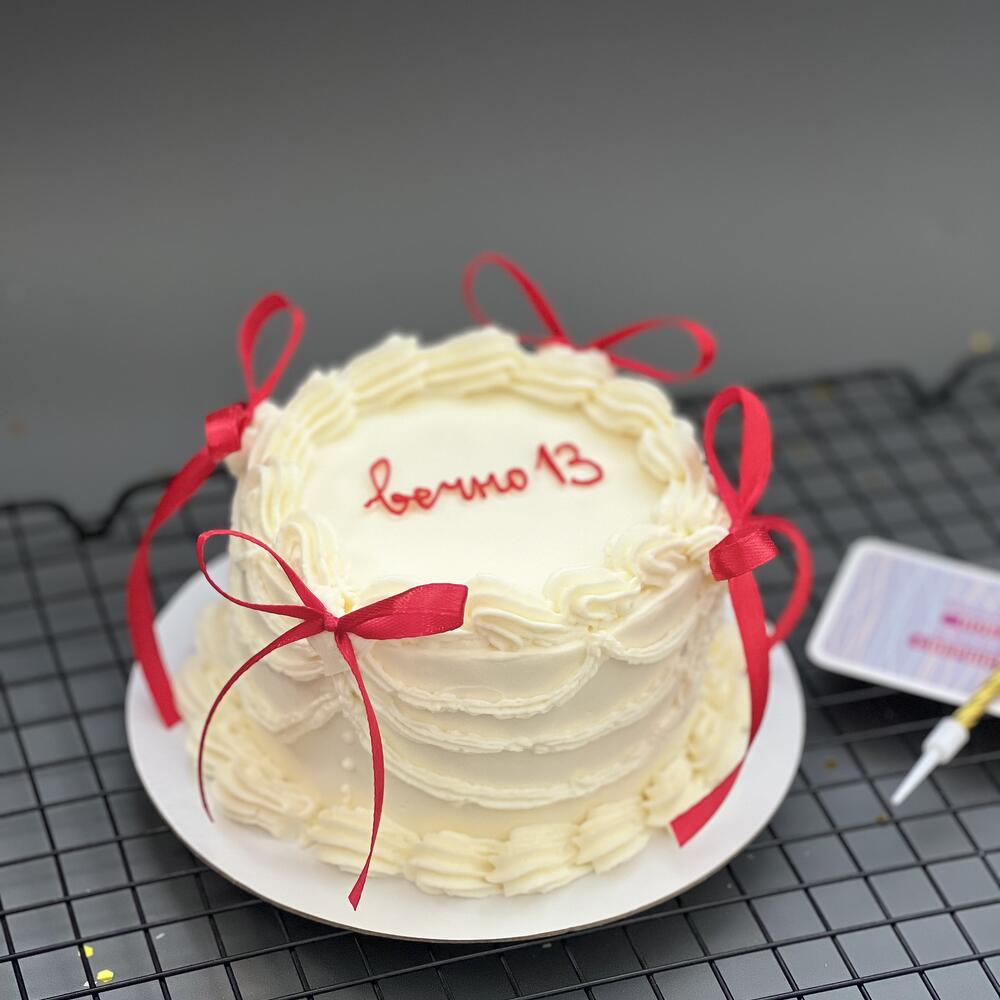 Бенто -торт в стиле ламбет с надписью