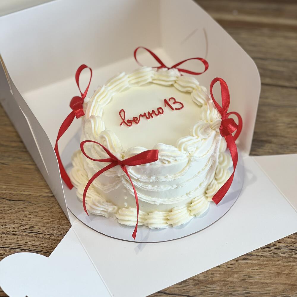 Бенто -торт в стиле ламбет с надписью