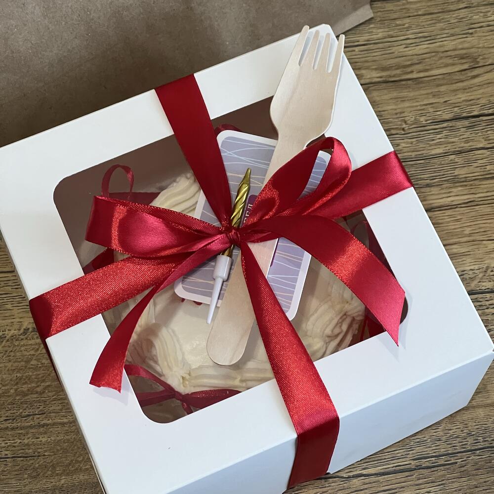 Бенто -торт в стиле ламбет с надписью