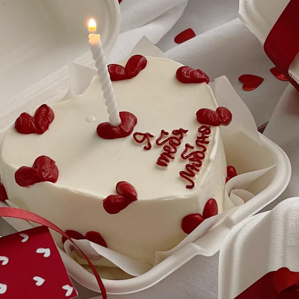 Бенто торт «я тебя люблю» в форме сердца к 14 февраля