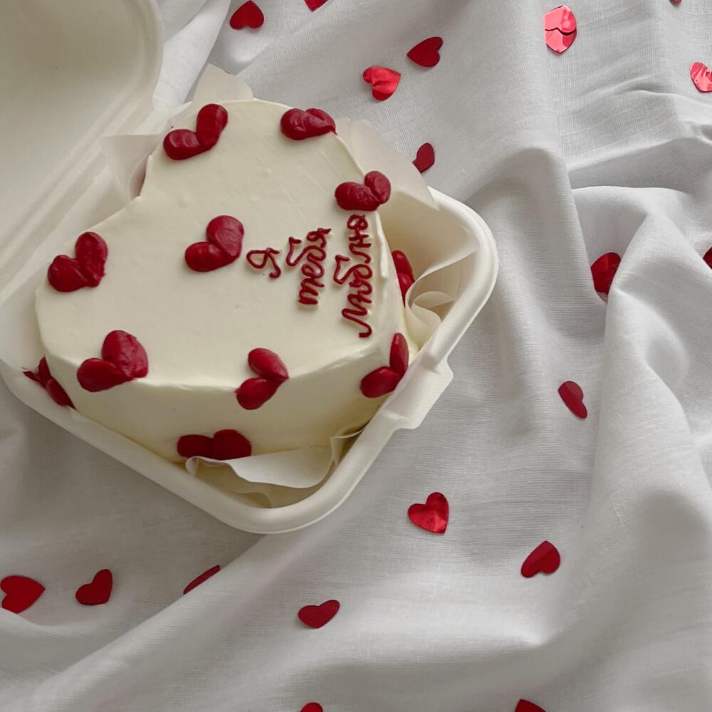 Бенто торт «я тебя люблю» в форме сердца к 14 февраля