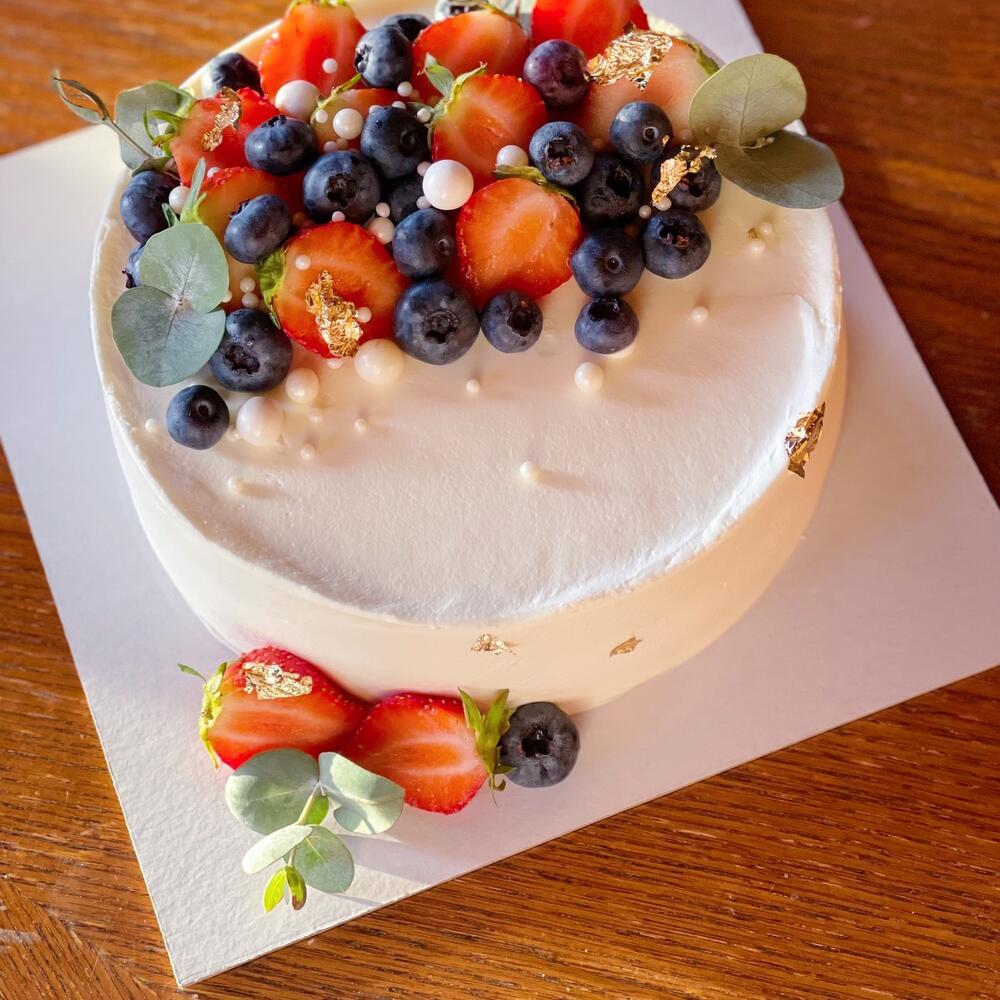 Бенто торт ягодный