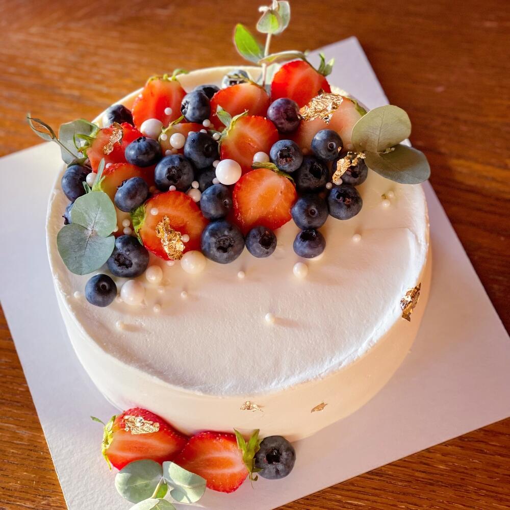 Бенто торт ягодный