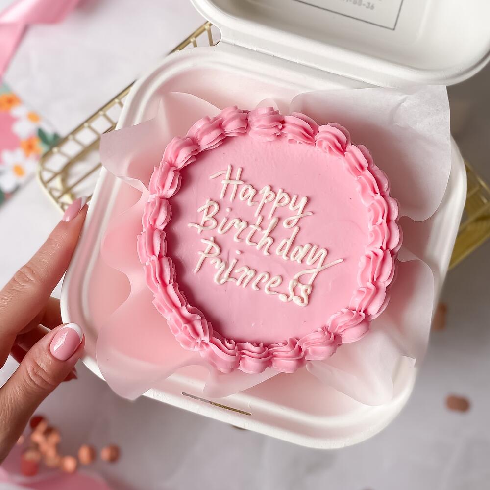 Бенто торт ягодный розовый