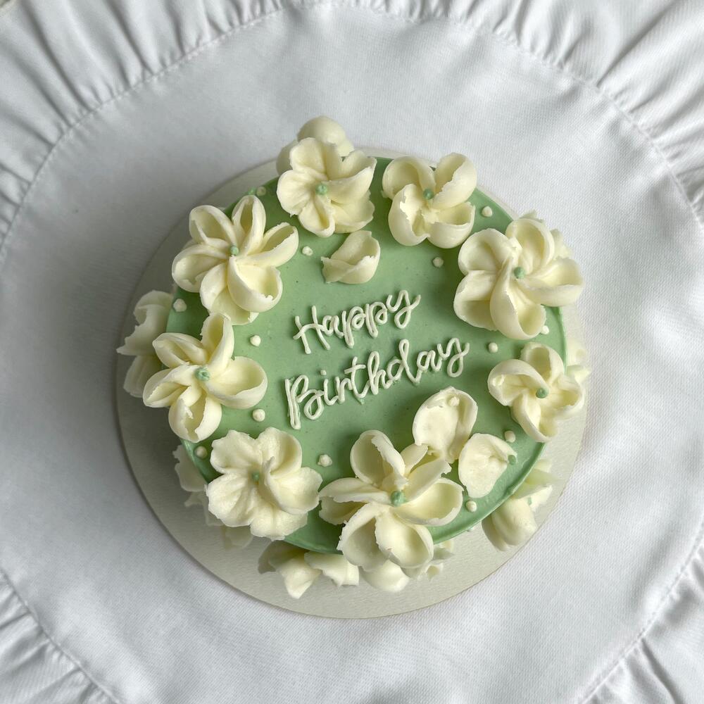 Бенто-торт/с цветами/на день рождения/девушке