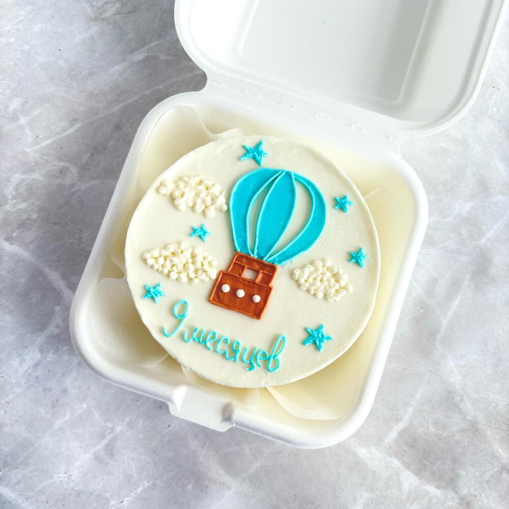 Бенто ваниль-клубника с воздушным шаром на день рождение для подруги, ребенка, парня