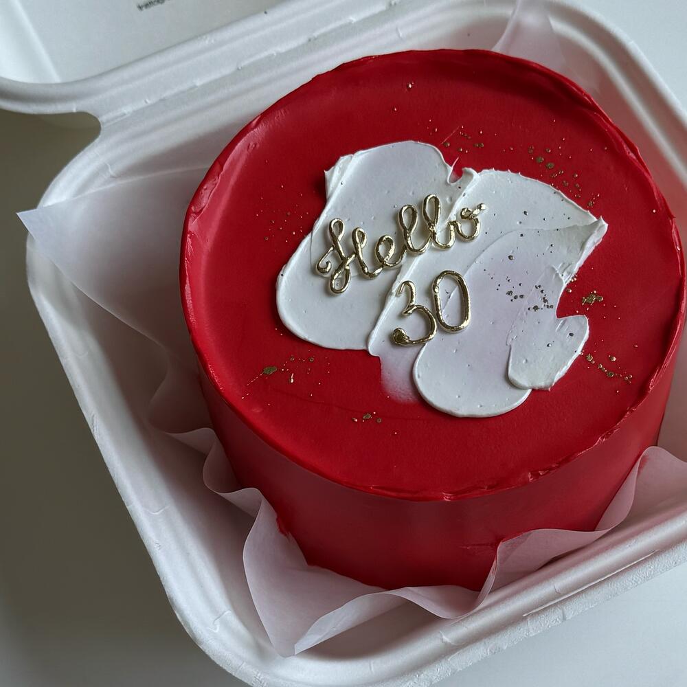 Бенто яркий красный