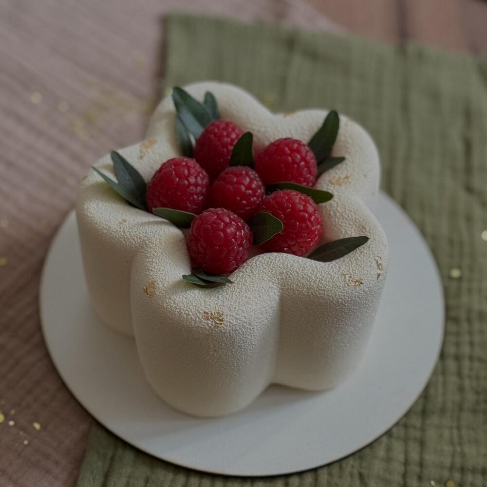 Муссовый бенто - торт «звезда» для девушки / подруги / мамы / бабушки / жены / сестры на день рождения / на день мамы