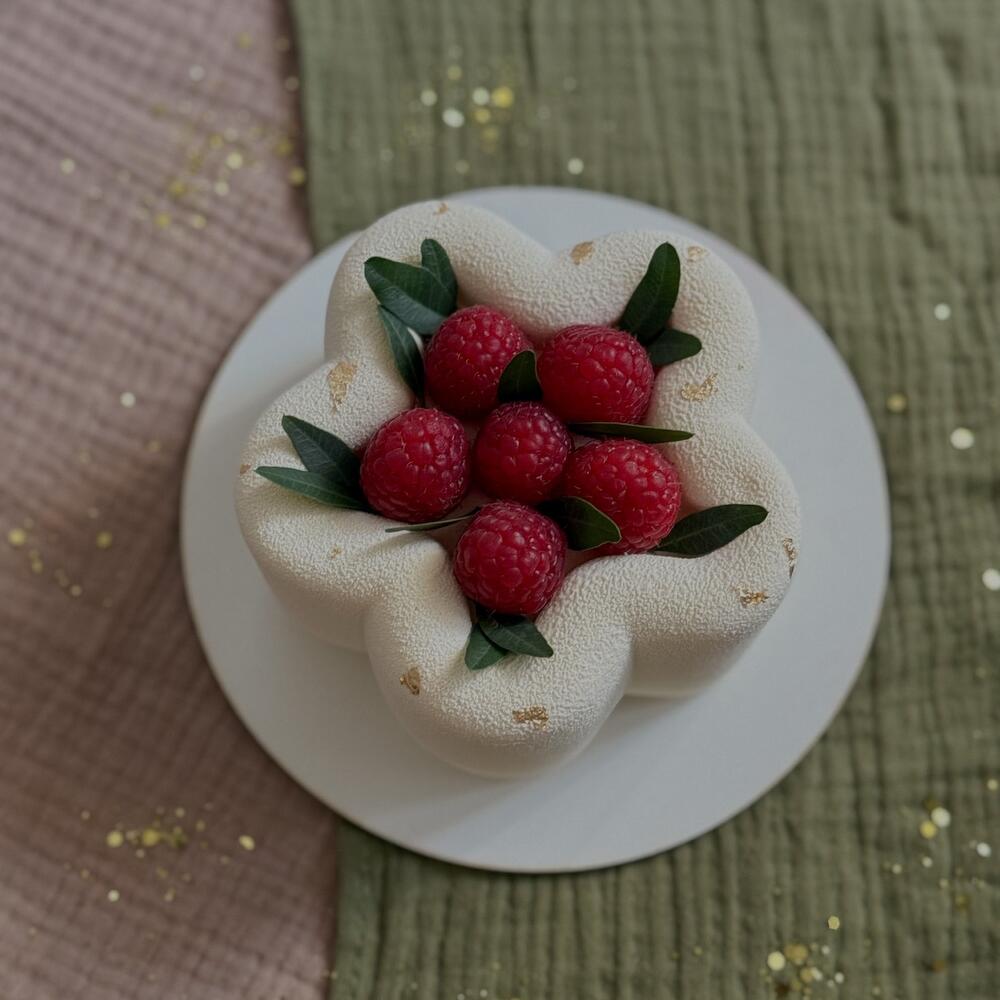 Муссовый бенто - торт «звезда» для девушки / подруги / мамы / бабушки / жены / сестры на день рождения / на день мамы