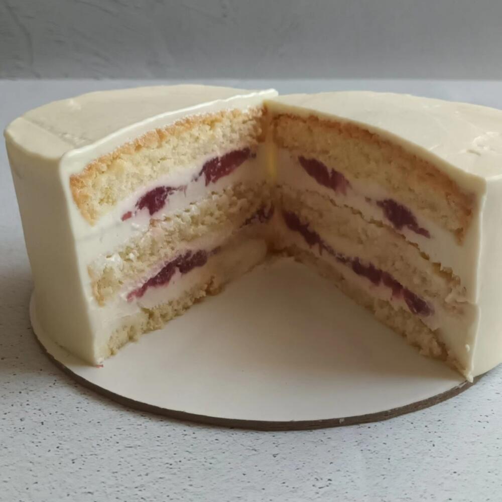 Торт 1кг с надписью